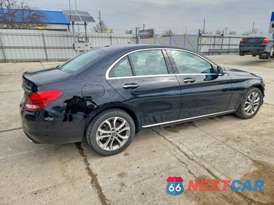 Trzecie zdjęcie samochodu z tyłu: 2018 MERCEDES-BENZ C 300 4MATIC VIN:55SWF4KB2JU267060 - miniatura