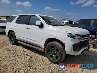 Czwarte zdjęcie samochodu z boku: 2022 CHEVROLET TAHOE C1500 VIN:1GNSCLED6NR247787 - miniatura