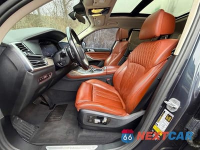 Zdjęcie 12 z 14 samochodu: 2019 BMW X7 XDRIVE40I VIN:5UXCW2C52KLB43713 - miniatura