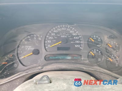 Zdjęcie 9 z 14 samochodu: 2004 CHEVROLET SILVERADO C3500 VIN:1GBJC34U24E235622 - miniatura