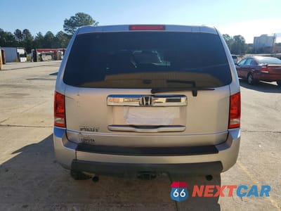 Zdjęcie 6 z 12 samochodu: 2011 HONDA PILOT LX VIN:5FNYF3H27BB044381 - miniatura