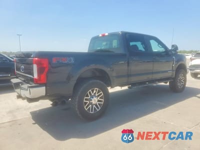 Trzecie zdjęcie samochodu z tyłu: 2019 FORD F250 SUPER DUTY VIN:1FT7W2BT9KEC76618 - miniatura