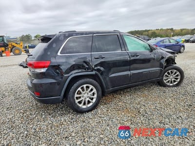 Trzecie zdjęcie samochodu z tyłu: 2021 JEEP GRAND CHEROKEE LAREDO VIN:1C4RJEAG7MC625383 - miniatura