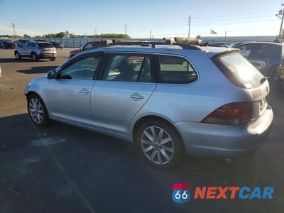 Drugie zdjęcie samochodu z przodu: 2010 VOLKSWAGEN JETTA TDI VIN:3VWTL7AJ8AM633345 - miniatura