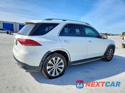Trzecie zdjęcie samochodu z tyłu: 2020 MERCEDES-BENZ GLE 350 4MATIC VIN:4JGFB4KE8LA083496 - miniatura