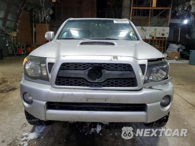 Piąte zdjęcie samochodu w środku: 2011 TOYOTA TACOMA V6 VIN:5TFUU4EN6BX020331 - miniatura