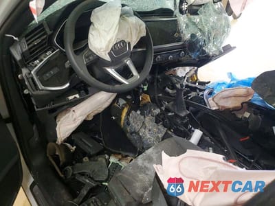 Zdjęcie 8 z 11 samochodu: 2025 AUDI Q3 PREMIUM S LINE 45 VIN:WA1DECF37S1004205 - miniatura