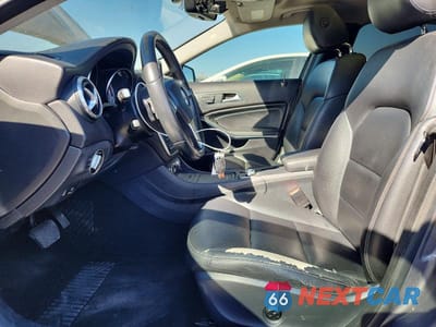 Zdjęcie 7 z 12 samochodu: 2015 MERCEDES-BENZ GLA 250 4MATIC VIN:WDCTG4GB8FJ178002 - miniatura