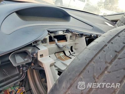 Zdjęcie 9 z 12 samochodu: 2007 HONDA CIVIC HYBRID VIN:JHMFA36237S006843 - miniatura