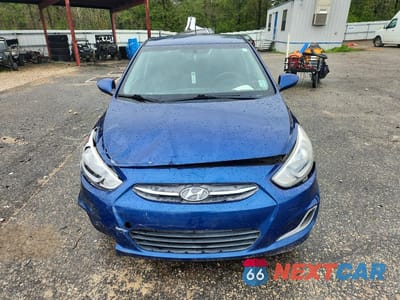 Piąte zdjęcie samochodu w środku: 2017 HYUNDAI ACCENT SE VIN:KMHCT5AE3HU331635 - miniatura