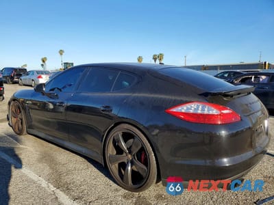 Drugie zdjęcie samochodu z przodu: 2013 PORSCHE PANAMERA GTS VIN:WP0AF2A73DL075824 - miniatura
