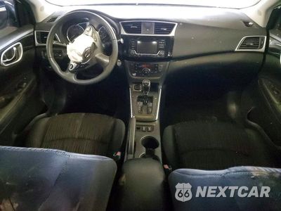 Zdjęcie 8 z 12 samochodu: 2018 NISSAN SENTRA S VIN:3N1AB7AP0JY335143 - miniatura