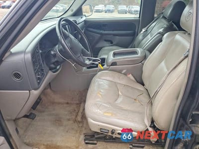 Zdjęcie 7 z 13 samochodu: 2003 GMC YUKON XL K2500 VIN:3GKGK26G83G228647 - miniatura