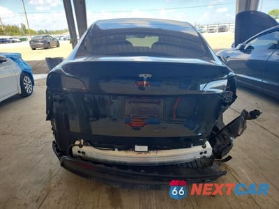 Zdjęcie 6 z 13 samochodu: 2024 TESLA MODEL Y VIN:7SAYGDED5RF096775 - miniatura