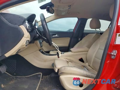 Zdjęcie 7 z 11 samochodu: 2018 MERCEDES-BENZ GLA 250 VIN:WDCTG4EB1JJ479027 - miniatura