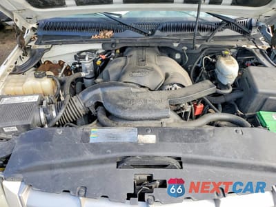 Zdjęcie 12 z 15 samochodu: 2004 CADILLAC ESCALADE ESV VIN:3GYFK66N14G304752 - miniatura