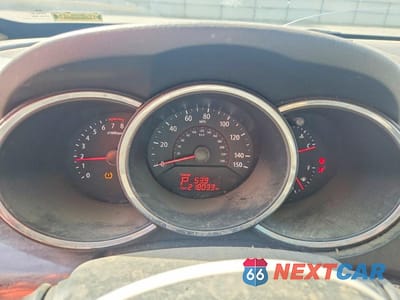 Zdjęcie 9 z 11 samochodu: 2011 KIA SORENTO EX VIN:5XYKU4A27BG161639 - miniatura