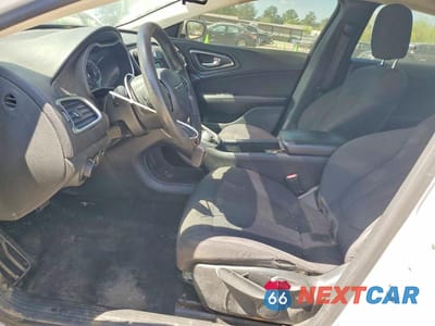 Zdjęcie 7 z 12 samochodu: 2015 CHRYSLER 200 LIMITED VIN:1C3CCCAB4FN621649 - miniatura