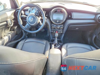 Zdjęcie 8 z 12 samochodu: 2017 MINI COOPER VIN:WMWXU1C56H2E17350 - miniatura