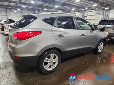 Trzecie zdjęcie samochodu z tyłu: 2013 HYUNDAI TUCSON GLS VIN:KM8JU3AC6DU547593 - miniatura