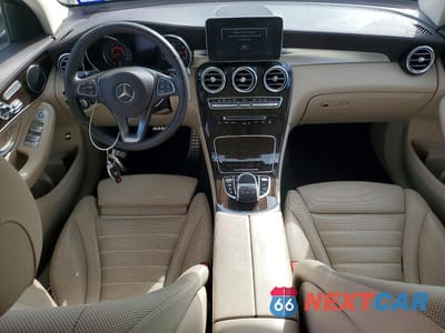 Zdjęcie 8 z 12 samochodu: 2018 MERCEDES-BENZ GLC 43 4MATIC AMG VIN:WDC0G6EB7JF404592 - miniatura