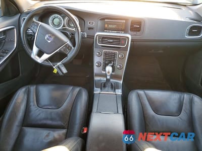 Zdjęcie 8 z 12 samochodu: 2013 VOLVO S60 T5 VIN:YV1612FH4D1223619 - miniatura