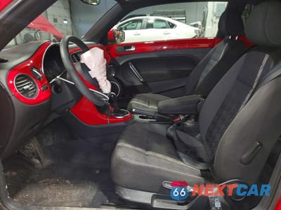 Zdjęcie 7 z 13 samochodu: 2017 VOLKSWAGEN BEETLE SE VIN:3VWJ17AT2HM620471 - miniatura