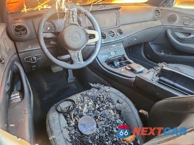 Zdjęcie 8 z 11 samochodu: 2019 MERCEDES-BENZ E 300 VIN:WDDZF4JB5KA551847 - miniatura