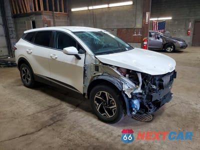 Czwarte zdjęcie samochodu z boku: 2024 KIA SPORTAGE LX VIN:KNDPUCDF2R7243316 - miniatura