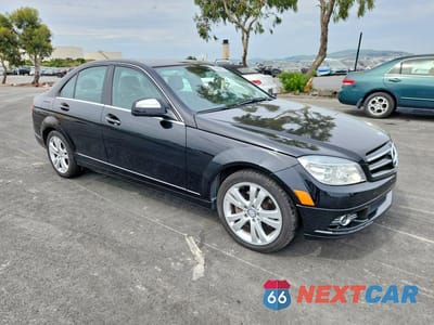 Czwarte zdjęcie samochodu z boku: 2008 MERCEDES-BENZ C 300 VIN:WDDGF54X38F016418 - miniatura