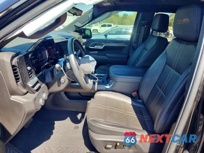 Zdjęcie 7 z 12 samochodu: 2025 CHEVROLET SILVERADO K1500 HIGH COUNTRY VIN:1GCUKJEL8SZ102049 - miniatura