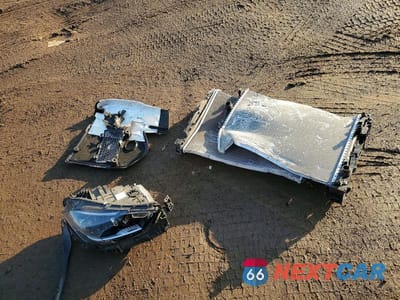 Zdjęcie 12 z 12 samochodu: 2022 MERCEDES-BENZ C 300 4MATIC VIN:W1KAF4HB2NR066669 - miniatura