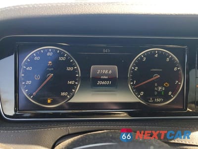 Zdjęcie 9 z 11 samochodu: 2015 MERCEDES-BENZ S 550 4MATIC VIN:WDDUG8FB5FA160436 - miniatura