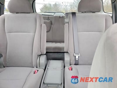 Zdjęcie 10 z 12 samochodu: 2008 TOYOTA HIGHLANDER BASE VIN:JTEES41AX82095211 - miniatura