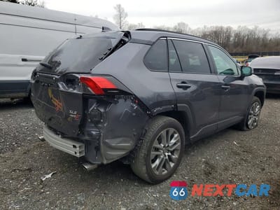 Trzecie zdjęcie samochodu z tyłu: 2024 TOYOTA RAV4 XLE PREMIUM VIN:2T3A1RFV2RC488998 - miniatura