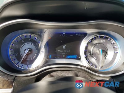 Zdjęcie 9 z 11 samochodu: 2018 CHRYSLER 300 LIMITED VIN:2C3CCAEGXJH148710 - miniatura