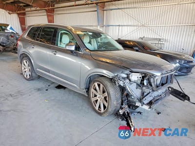 Czwarte zdjęcie samochodu z boku: 2019 VOLVO XC90 T6 INSCRIPTION VIN:YV4A22PLXK1465454 - miniatura