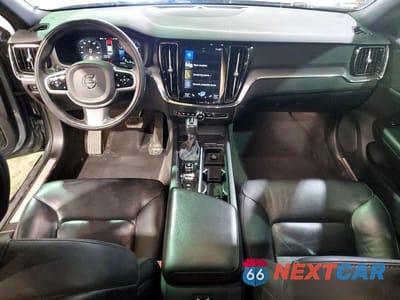 Zdjęcie 8 z 11 samochodu: 2020 VOLVO S60 T6 MOMENTUM VIN:7JRA22TK5LG043060 - miniatura