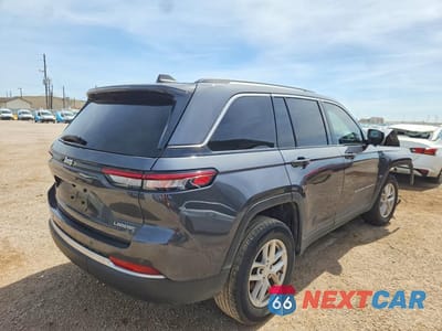 Trzecie zdjęcie samochodu z tyłu: 2023 JEEP GRAND CHEROKEE LAREDO VIN:1C4RJGAG0P8902880 - miniatura