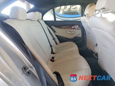 Zdjęcie 10 z 11 samochodu: 2019 MERCEDES-BENZ E 300 VIN:WDDZF4JB1KA525469 - miniatura