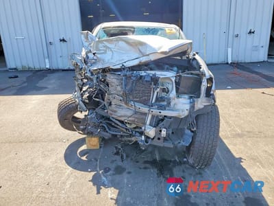 Piąte zdjęcie samochodu w środku: 2021 TOYOTA TACOMA SR V6 VIN:3TMCZ5AN1MM377630 - miniatura