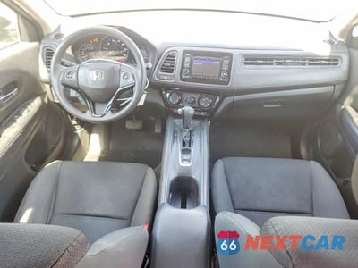 Zdjęcie 8 z 11 samochodu: 2019 HONDA HR-V LX VIN:3CZRU5H33KG714754 - miniatura