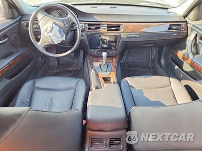 Zdjęcie 8 z 12 samochodu: 2006 BMW 325 I VIN:WBAVB13596KX67370 - miniatura