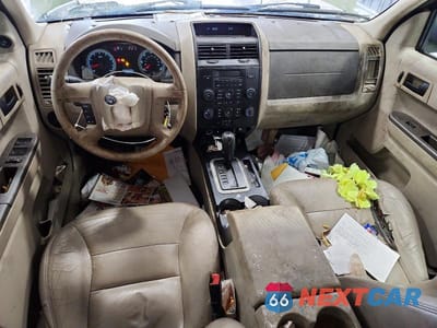 Zdjęcie 8 z 12 samochodu: 2008 FORD ESCAPE XLS VIN:1FMCU02Z88KA86182 - miniatura