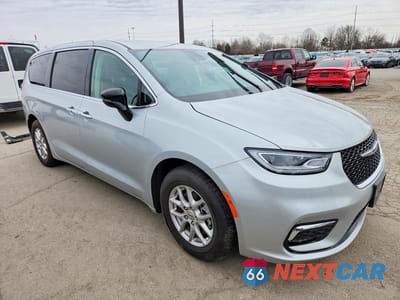 Czwarte zdjęcie samochodu z boku: 2024 CHRYSLER PACIFICA TOURING L VIN:2C4RC1BG9RR155499 - miniatura
