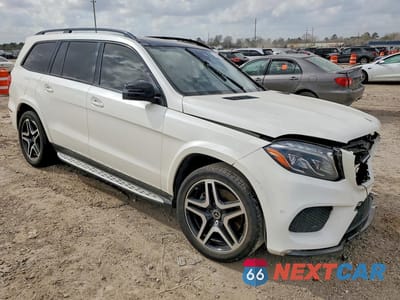 Czwarte zdjęcie samochodu z boku: 2017 MERCEDES-BENZ GLS 550 4MATIC VIN:4JGDF7DE1HA954563 - miniatura