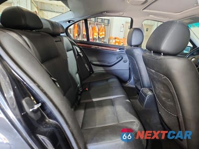 Zdjęcie 10 z 12 samochodu: 2004 BMW 325 XI VIN:WBAEU334X4PR12798 - miniatura