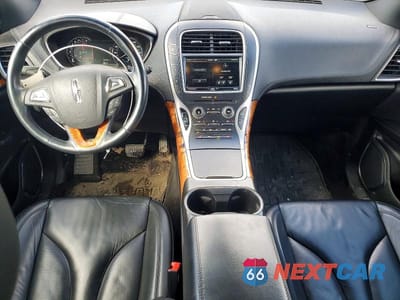 Zdjęcie 8 z 13 samochodu: 2016 LINCOLN MKX SELECT VIN:2LMTJ8KR8GBL35987 - miniatura