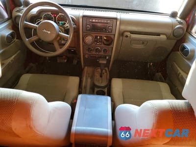 Zdjęcie 8 z 11 samochodu: 2007 JEEP WRANGLER SAHARA VIN:1J4GB59197L208334 - miniatura