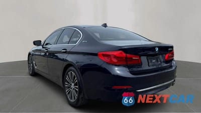 Czwarte zdjęcie samochodu z boku: 2018 BMW 530XE VIN:WBAJB1C54JB084547 - miniatura